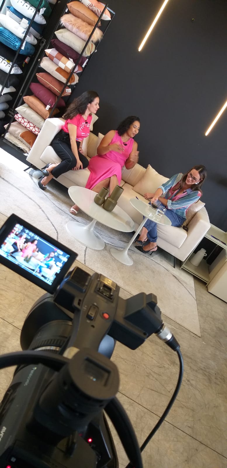 É BASTIDORES QUE VOCÊS QUEREM?